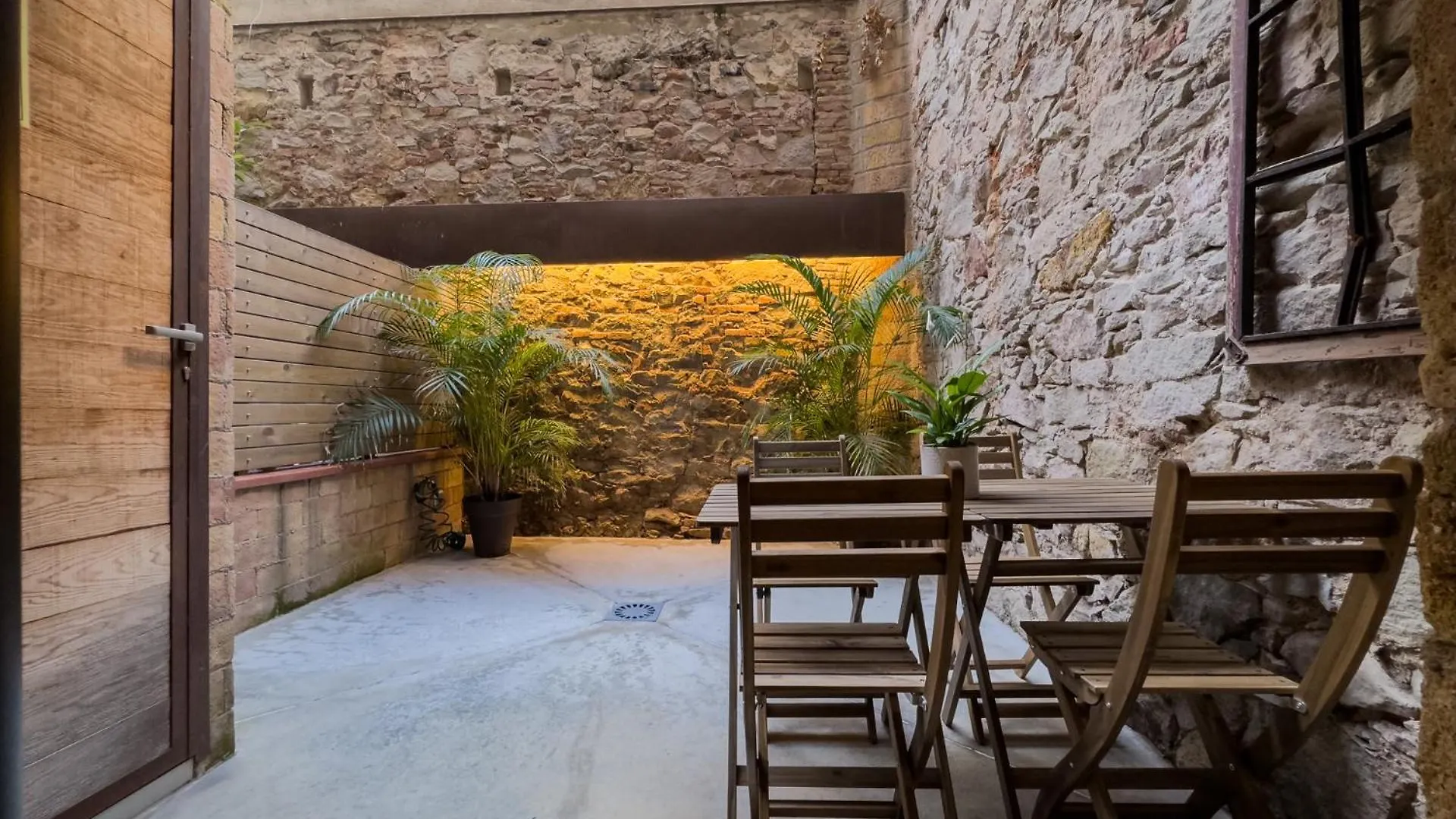 Novus Homes Barcelona Poble Sec 0*,  Španělsko